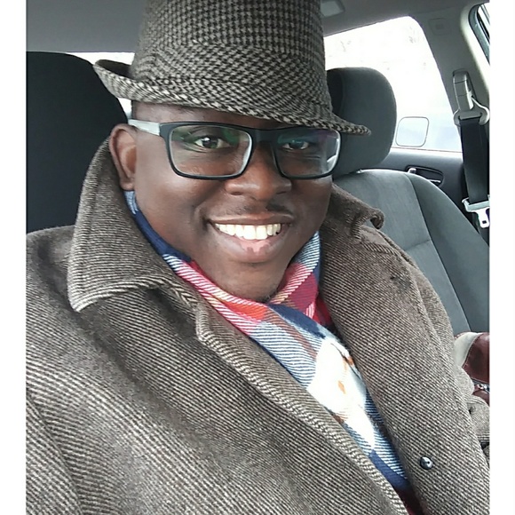 Meet your Posher, Bradley - Picture 1 of 2